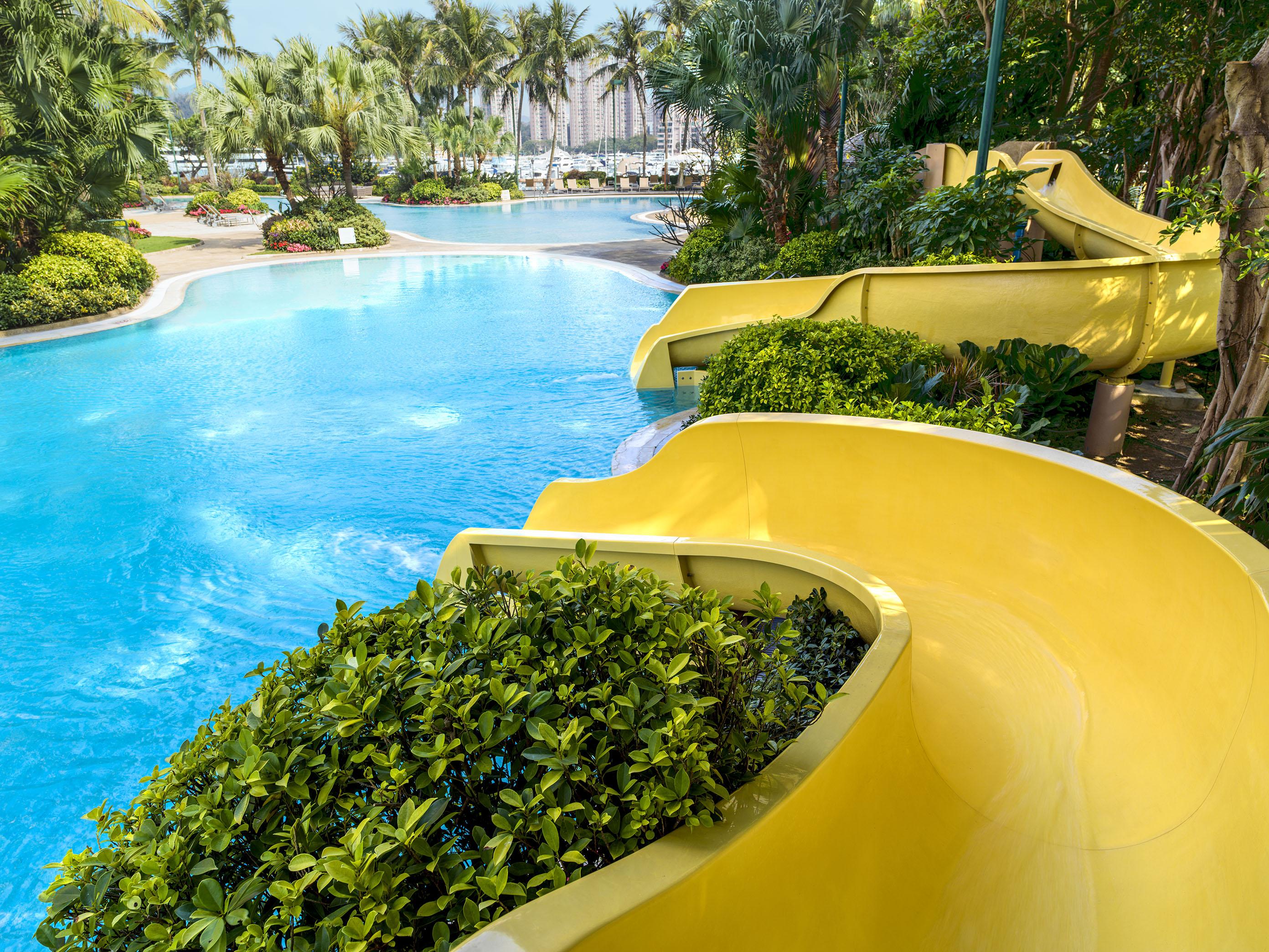 Hong Kong Gold Coast Hotel Exteriör bild Water slide